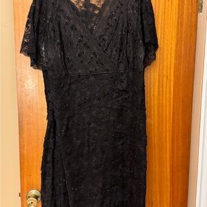 Blu Sage Elegant Black Lace Midi Dress